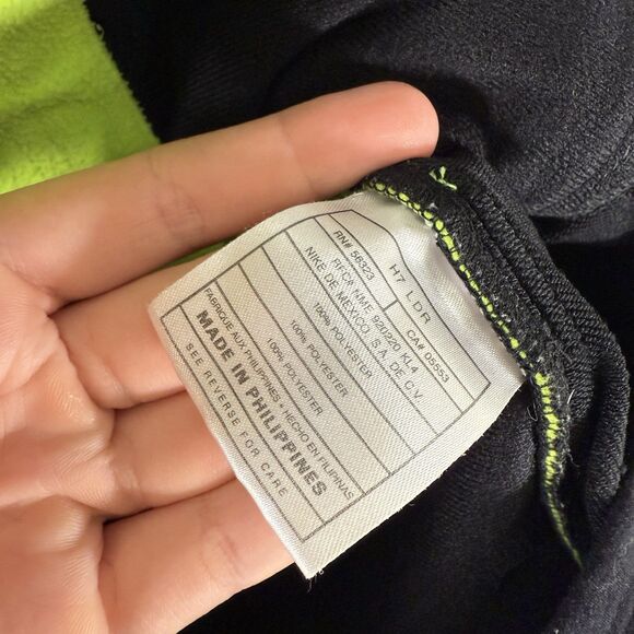 Nike Fleece Vest Women's Large Neon Green Full Zip Therma Fit Zip Pockets - Picture 8 of 13